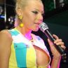 Камелия:Къпя се по три пъти на ден